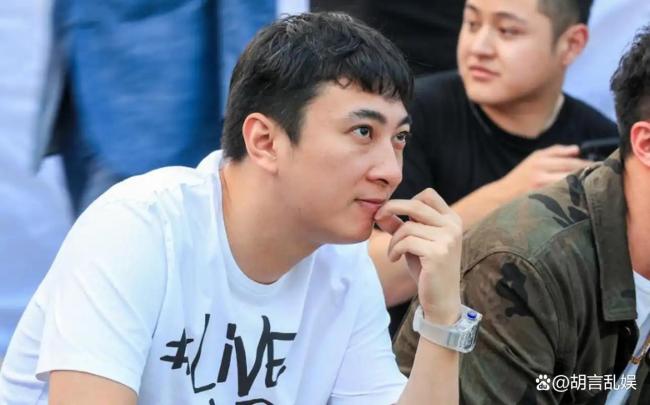 王想聪北海谈被偶遇 滑雪装备引热议